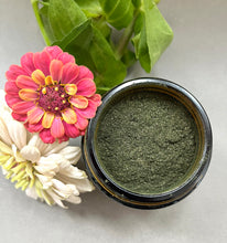 Load image into Gallery viewer, Queen of Green